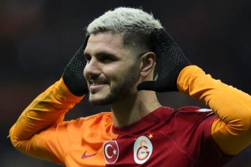 Galatasaray derrotó a Adana Demiapor y es líder en Turquía