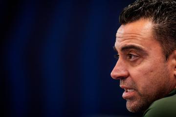 Xavi sobre Koundé y Araujo: "Son centrales, pero juegan donde se les diga"