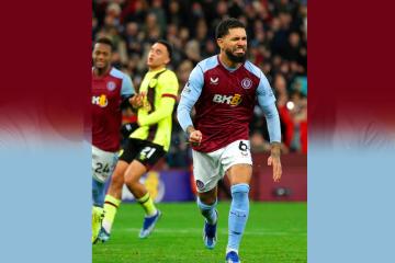 Sobre la hora, Aston Villa venció a Burnley y comparte punta en Premier League