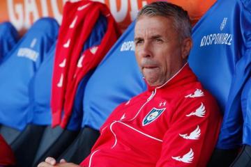 Gustavo Álvarez fue oficializado en la Universidad de Chile