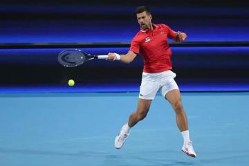 Djokovic debutó en la temporada con triunfo
