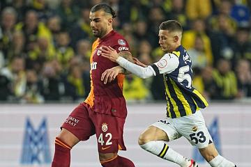 Fenerbahce y Galatasaray empataron sin goles en el clásico de Turquía