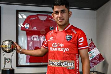 Gilmar Paredes jugará a préstamo en Cienciano