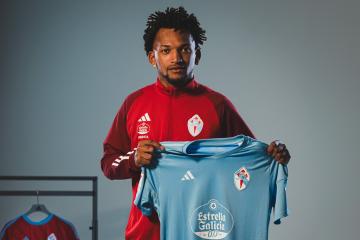 Celta de Vigo confirmó a brasileño Jailson Marquez que competirá con Renato Tapia