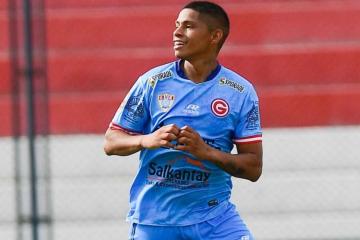 Kevin Quevedo cerca de la 'U' Católica de Ecuador