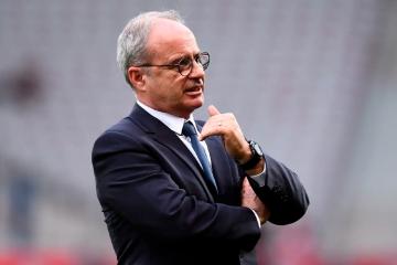 Celta de Vigo de Renato Tapia se quedó sin director deportivo