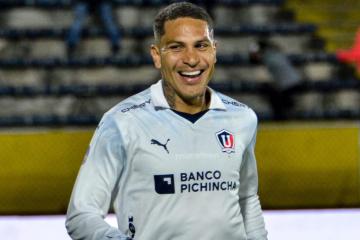 Guerrero: "Le he tomado tanto cariño al LDU y su gente, que la camiseta ya la llevó en el corazón"