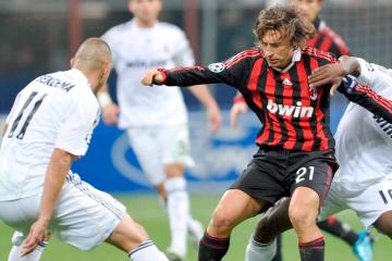 Pirlo confesó que firmó un contrato con Real Madrid