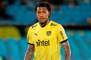 Peñarol venció a Liverpool y forzó finales para conocer al campeón uruguayo