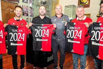 Bettochi: “Esta nueva regla que no se puedan inscribir más de 25 jugadores es una completa locura”