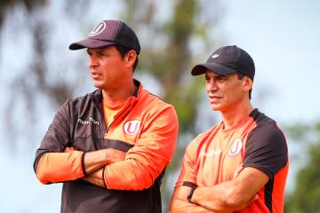 Bustos: "Este equipo de la U tiene temperamento, ganas, actitud, juegan bien"