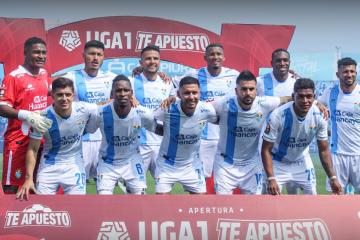 | FOTOS) 'Media caja' para empezar: Cristal goleó 6-2 a ADT en el Gallardo
