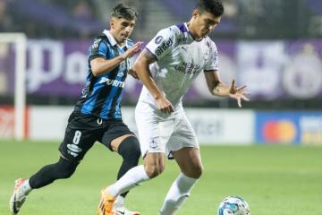 Barco fue titular en derrota de Defensor Sporting en la Supercopa de Uruguay
