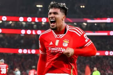 Benfica goleó a Rio Ave y sigue acechando la cima en Portugal