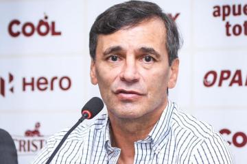 Bustos: "No hay tanta diferencia entre los dos equipos, hoy tuvimos mucha efectividad"