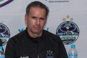 Silvestri: “Los jugadores hicieron hasta lo imposible para empatar el partido”