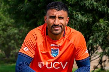 ¡Ya luce los colores poetas! Ballón tuvo su primer entrenamiento con César Vallejo