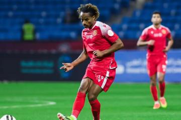Con Carrillo, Al-Qadisiya cayó por 1-0 con Al- Adalah con el ascenso árabe