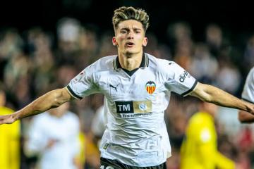 Valencia venció por 3-1 a Villarreal y vuelve al triunfo en Laliga