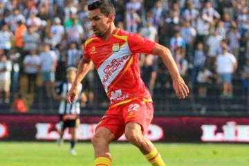 Salcedo: "Fue muy importante empezar ganando, se dio un partido muy complicado ante Boys"