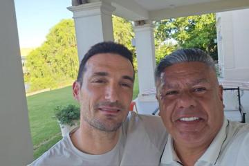 Scaloni se reunió con Tapia en Buenos Aires