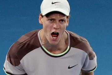 Sinner ganó y enfrentará a Djokovic en Australia