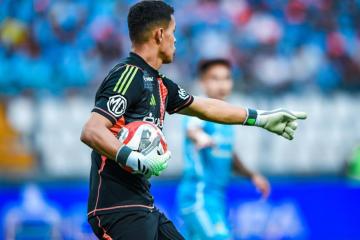 Solís: "Intentamos plasmar lo que nos dice Enderson Moreira"