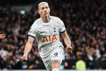 Tottenham venció en casa al Brentford