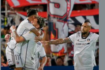 Colo Colo pegó primero ante Godoy Cruz