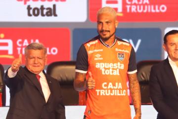 César Acuña : “Tenemos en Paolo Guerrero al símbolo que representa el triunfo y el éxito”