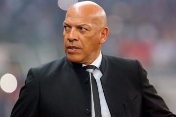 Mosquera: "Tengo 27 años dirigiendo y estoy curado del susto"