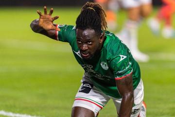 Aké Loba cerca de ser fichado por Peñarol
