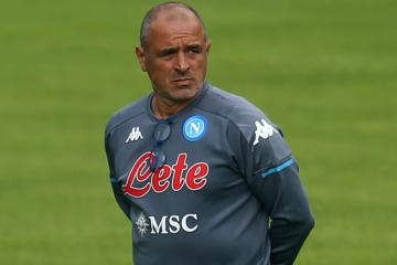 Nuevo cambio en el banquillo de Napoli: Sale Mazzarri; ingresa Calzona