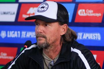 Desio: "No soy de los técnicos que piensa en defenderse contra los equipos grandes"