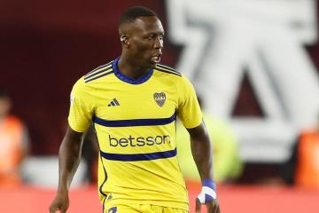 Con Advíncula de titular, Boca Juniors cayó ante Lanús