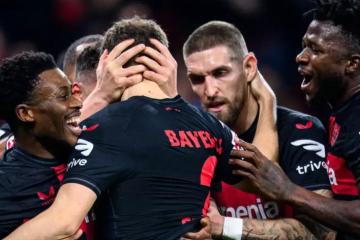 Bayer Leverkusen goleó por 3-0 a Bayer Múnich y es líder de la Bundesliga