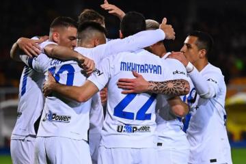 Inter de Milán goleó por 4-0 a Lecce y es líder absoluto de la Serie A