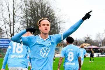 ¡Con Peña como titular! Malmö goleó al Halmstad y clasificó a la final de la Svenska Cupen