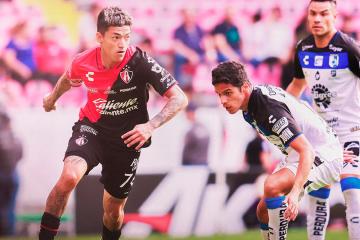 Santamaría se fue expulsado en la derrota de Atlas frente a Querétaro