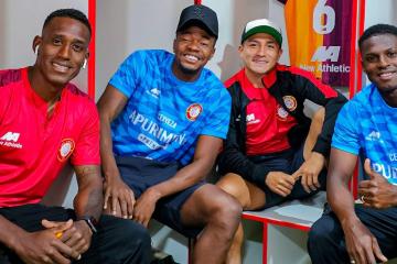 Casquete: "Tratamos de proponer nuestro juego, pero por la cancha no se pudo y tuvimos que poner otra cosa"