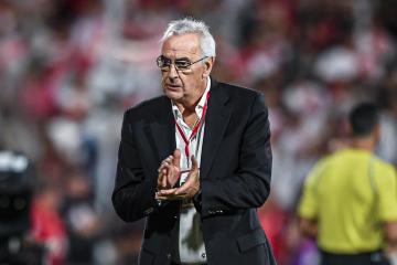 Fossati: "Era ilógico esperar que el equipo hoy manejara la idea de forma perfecta"