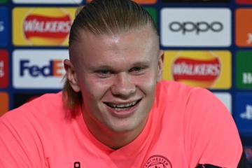 Haaland: "Nunca se sabe qué depara el futuro pero estoy feliz"