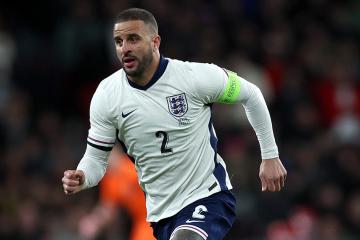 Kyle Walker y Harry Maguire abandonaron la concentración inglesa