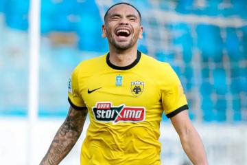 Callens: "Muy feliz por marcar un gol y poder ayudar al equipo en una victoria"