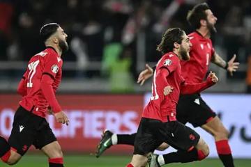 Georgia clasificó por primera vez a la Euro 2024 tras vencer por penales a Grecia