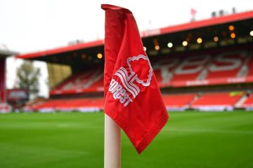 Nottingham Forest fue sancionado con deducción de 4 puntos