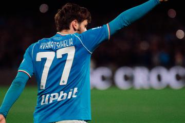 Napoli venció a Juventus que prácticamente se despide de la lucha por la Serie A