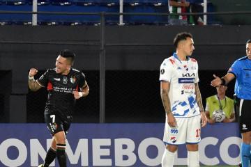 Palestino pegó en Asunción ante Nacional