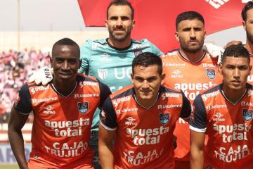 Vélez: "Tuvimos ocasiones de gol y no supimos aprovechar"
