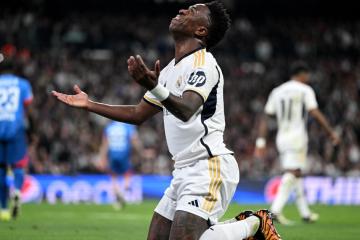 Vinicius pide haya castigo por cánticos en su contra